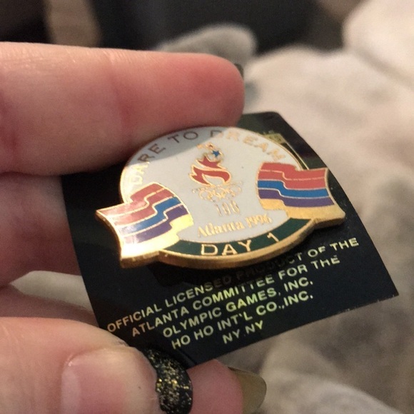 Atlanta 1996 Olympics Day 1 Pin Dare to Dream - Picture 3 of 9